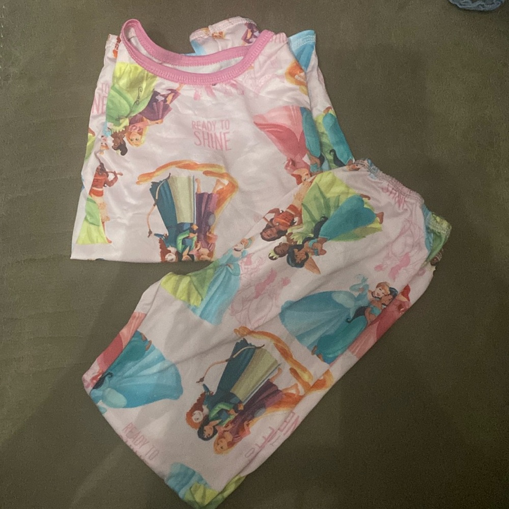 Cuddl Duds Disney princess pajamas size 5T